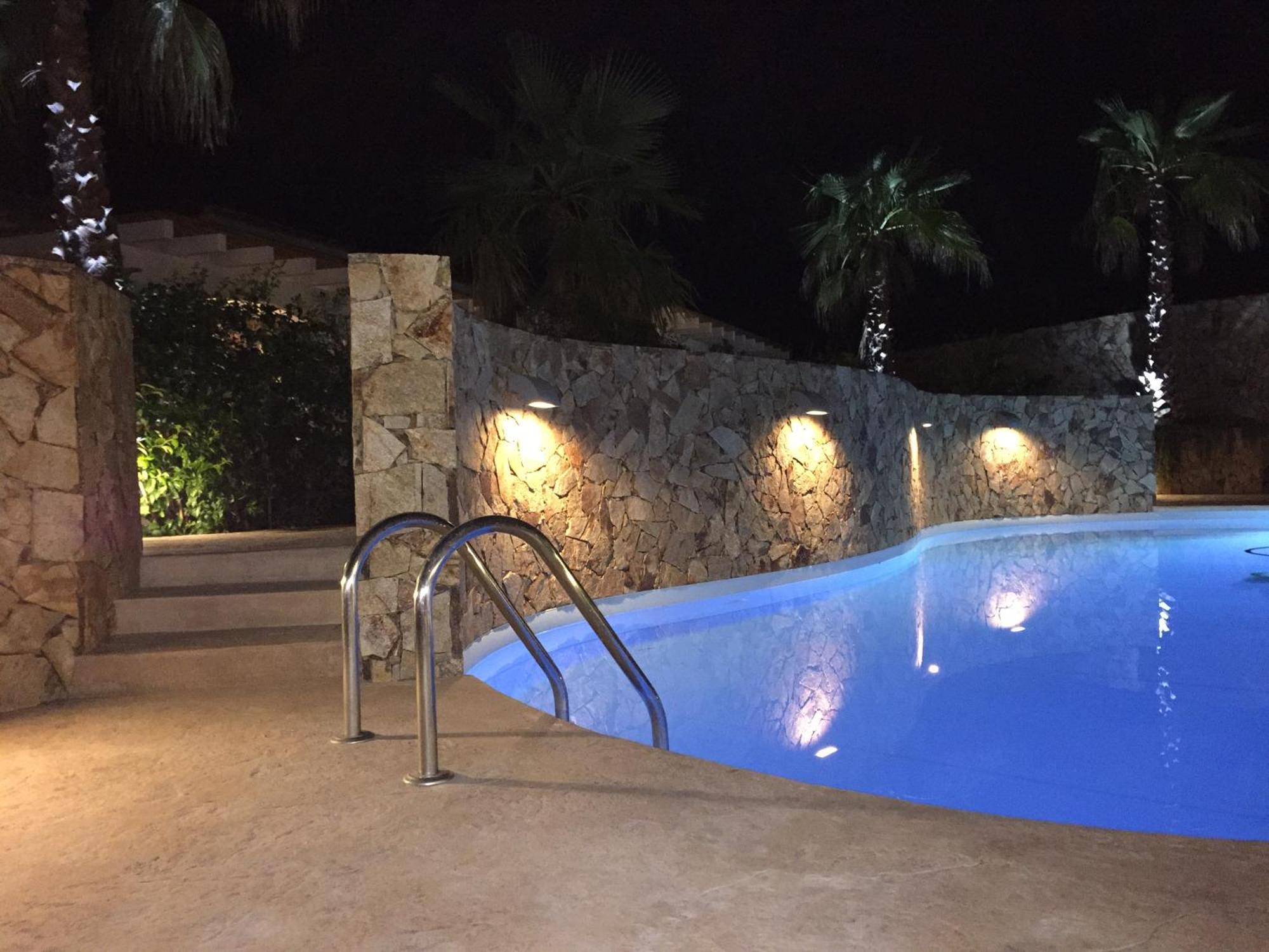 Residence Elegance Ville Ed Appartamenti A Porto Pino Esterno foto
